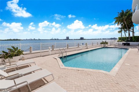 Купить кондоминиум в Майами, Флорида 1 спальня, 78.97м2, № 1971520 - фото 15