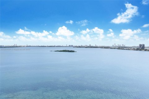 Купить кондоминиум в Майами, Флорида 1 спальня, 78.97м2, № 1971520 - фото 7