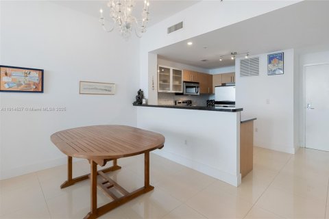 Купить кондоминиум в Майами, Флорида 1 спальня, 78.97м2, № 1971520 - фото 9