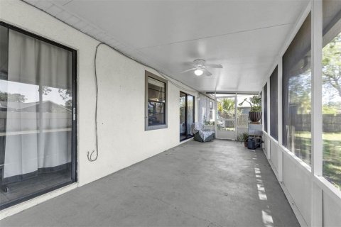 Купить виллу или дом в Делтона, Флорида 8 комнат, 117.8м2, № 1734844 - фото 30