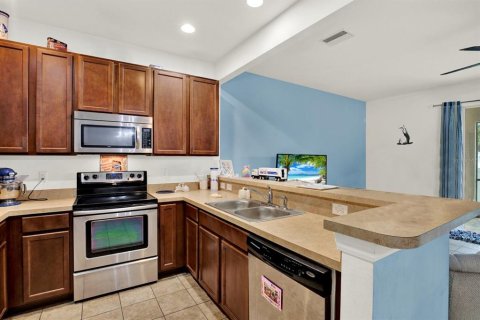 Touwnhouse à vendre à Pinellas Park, Floride: 3 chambres, 139.35 m2 № 2277048 - photo 3
