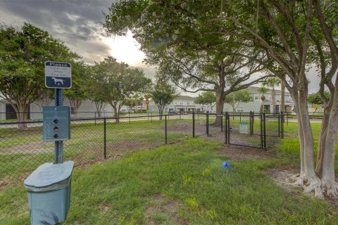 Touwnhouse à vendre à Pinellas Park, Floride: 3 chambres, 139.35 m2 № 2277048 - photo 29