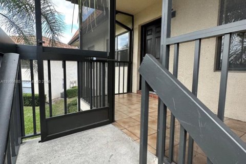 Copropriété à louer à Lake Worth, Floride: 2 chambres, 68.28 m2 № 2065530 - photo 2