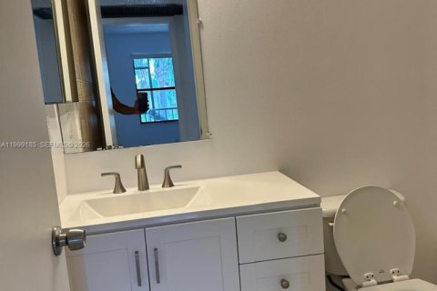 Copropriété à louer à Lake Worth, Floride: 2 chambres, 68.28 m2 № 2065530 - photo 19