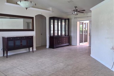 Casa en venta en North Port, Florida, 3 dormitorios, 133.5 m2 № 1850935 - foto 5