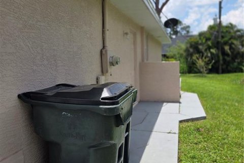 Casa en venta en North Port, Florida, 3 dormitorios, 133.5 m2 № 1850935 - foto 3