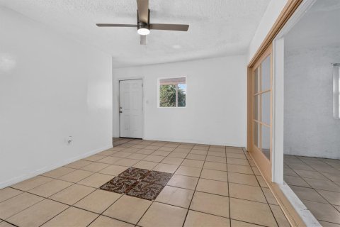 Villa ou maison à vendre à Orlando, Floride: 3 chambres, 116.31 m2 № 2339653 - photo 7