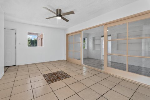 Villa ou maison à vendre à Orlando, Floride: 3 chambres, 116.31 m2 № 2339653 - photo 9