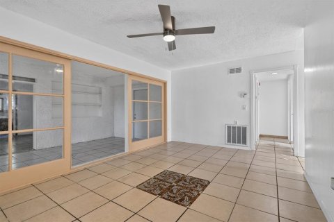 Villa ou maison à vendre à Orlando, Floride: 3 chambres, 116.31 m2 № 2339653 - photo 10