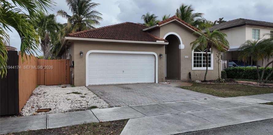 Villa ou maison à Miami, Floride 3 chambres, 168.34 m2 № 2001028