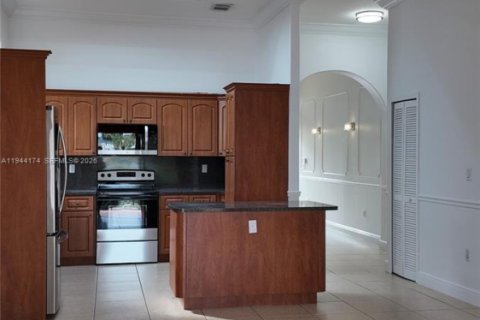 Villa ou maison à louer à Miami, Floride: 3 chambres, 168.34 m2 № 2001028 - photo 12