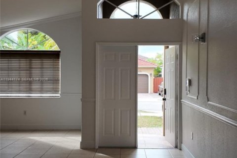 Villa ou maison à louer à Miami, Floride: 3 chambres, 168.34 m2 № 2001028 - photo 8