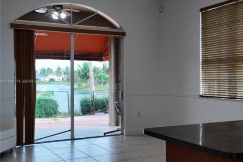 Villa ou maison à louer à Miami, Floride: 3 chambres, 168.34 m2 № 2001028 - photo 14