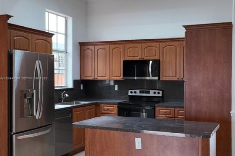 Villa ou maison à louer à Miami, Floride: 3 chambres, 168.34 m2 № 2001028 - photo 13