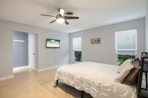 House in Vero Beach, Florida 3 bedrooms, 149.76 sq.m. № 2413284 - photo 19