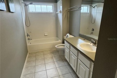 Townhouse in Tampa, Florida 2 bedrooms, 156.35 sq.m. № 2094417 - photo 19