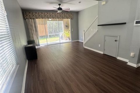 Townhouse in Tampa, Florida 2 bedrooms, 156.35 sq.m. № 2094417 - photo 4