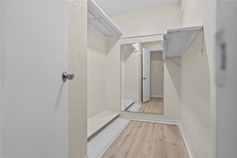 Condo in Saint Petersburg, Florida, 3 bedrooms  № 1915901 - photo 19