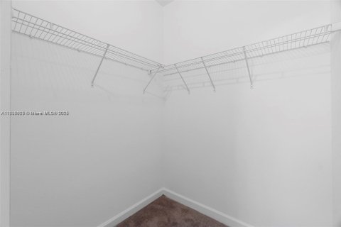 Townhouse in Homestead, Florida 3 bedrooms, 133.97 sq.m. № 1952284 - photo 16