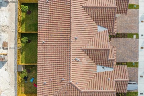 Townhouse in Homestead, Florida 3 bedrooms, 133.97 sq.m. № 1952284 - photo 29