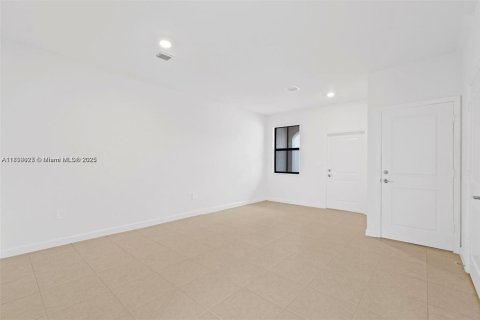 Townhouse in Homestead, Florida 3 bedrooms, 133.97 sq.m. № 1952284 - photo 5