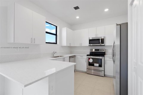 Townhouse in Homestead, Florida 3 bedrooms, 133.97 sq.m. № 1952284 - photo 9