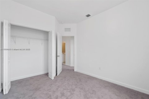 Townhouse in Homestead, Florida 3 bedrooms, 133.97 sq.m. № 1952284 - photo 21