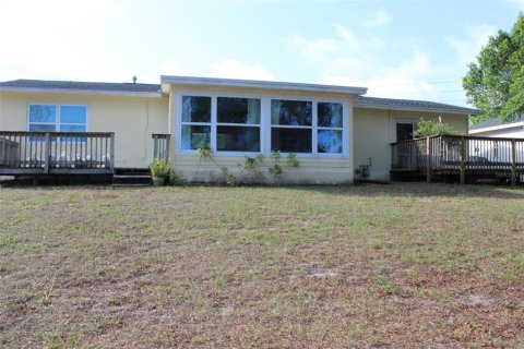 House in Deltona, Florida 3 bedrooms, 162.49 sq.m. № 1680569 - photo 14