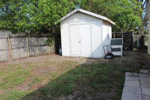 House in Deltona, Florida 3 bedrooms, 162.49 sq.m. № 1680569 - photo 19