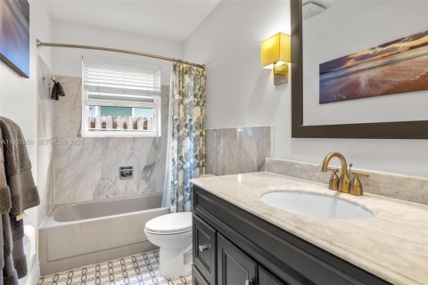 Villa ou maison à vendre à Fort Lauderdale, Floride: 3 chambres, 157.1 m2 № 2000206 - photo 28