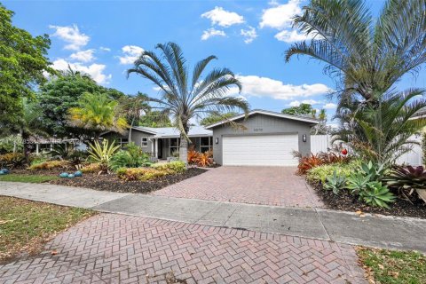 Villa ou maison à vendre à Fort Lauderdale, Floride: 3 chambres, 157.1 m2 № 2000206 - photo 3