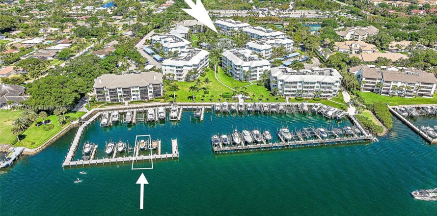 Condo in Juno Beach, Florida, 2 bedrooms  № 1696885