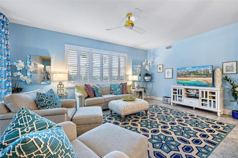 Condo in Juno Beach, Florida, 2 bedrooms  № 1696885 - photo 8