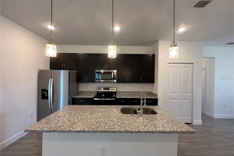 Casa en alquiler en Ocala, Florida, 4 dormitorios, 146.79 m2 № 1816138 - foto 3