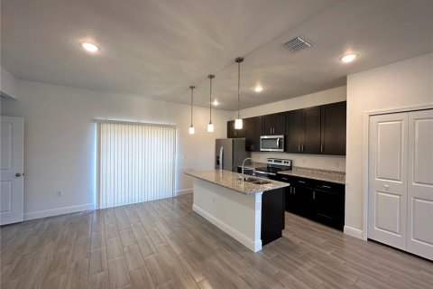 Casa en alquiler en Ocala, Florida, 4 dormitorios, 146.79 m2 № 1816138 - foto 2