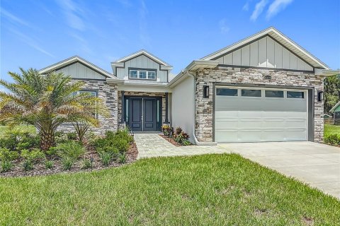 House in Wildwood, Florida 3 bedrooms, 191.75 sq.m. № 1780795 - photo 1