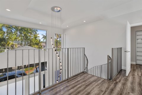 Casa en venta en Miami, Florida, 7 dormitorios № 1714299 - foto 24