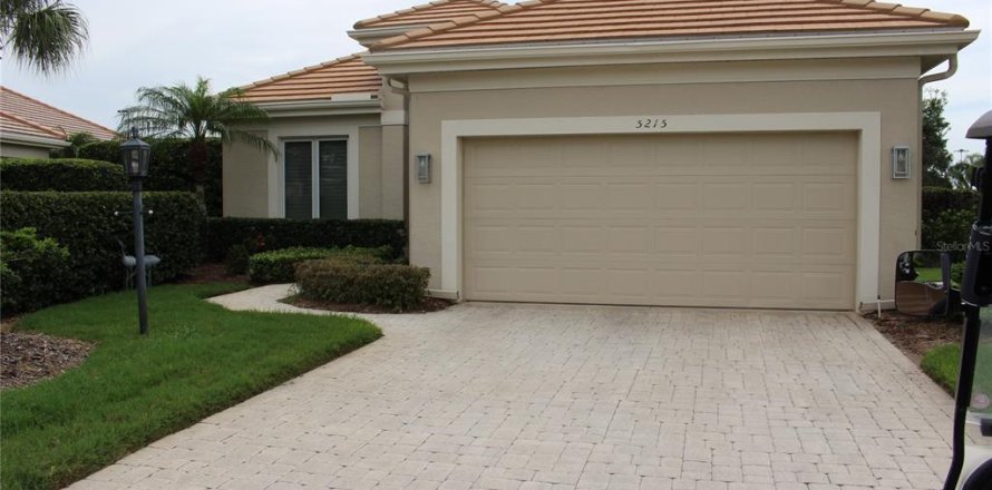 Villa ou maison à Bradenton, Floride 2 chambres, 173.82 m2 № 2295053