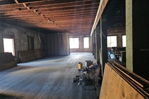 Immobilier commercial à louer à Jacksonville, Floride: 1090.12 m2 № 1363135 - photo 4