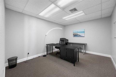 Immobilier commercial à vendre à Largo, Floride: 284.28 m2 № 2423967 - photo 25