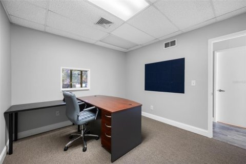 Immobilier commercial à vendre à Largo, Floride: 284.28 m2 № 2423967 - photo 18