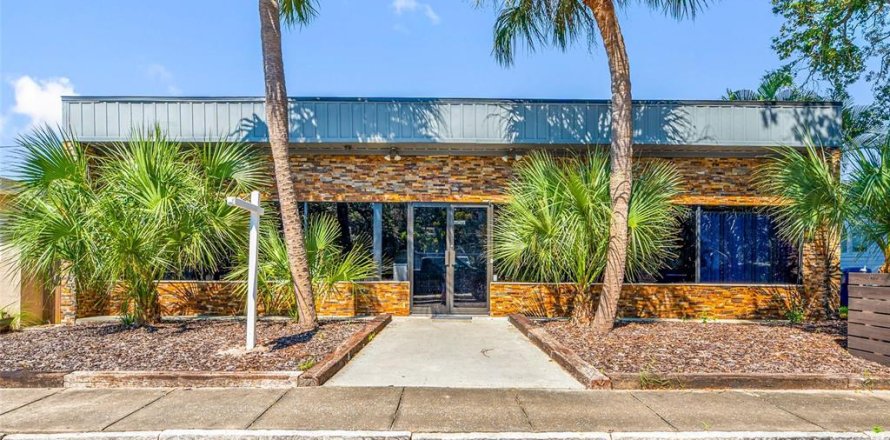 Immobilier commercial à Largo, Floride 284.28 m2 № 2423967