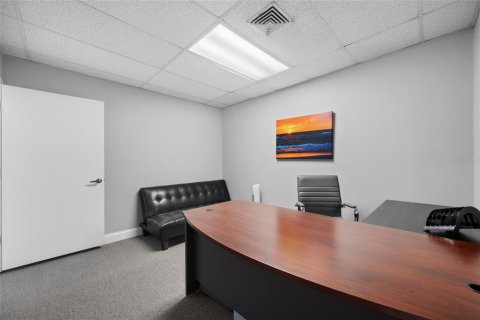 Immobilier commercial à vendre à Largo, Floride: 284.28 m2 № 2423967 - photo 16