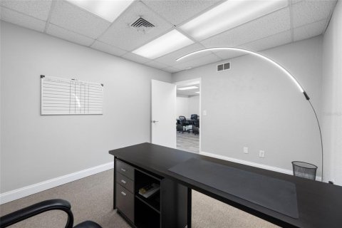 Immobilier commercial à vendre à Largo, Floride: 284.28 m2 № 2423967 - photo 27
