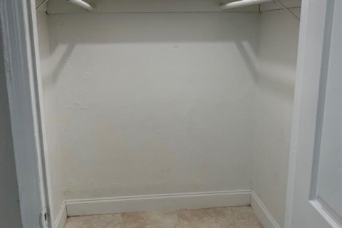 Купить виллу или дом в Лодерхилл, Флорида 3 комнаты, 119.94м2, № 2085985 - фото 29