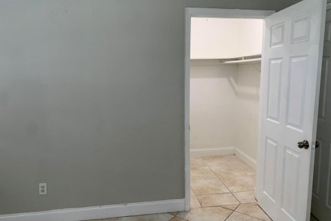 Купить виллу или дом в Лодерхилл, Флорида 3 комнаты, 119.94м2, № 2085985 - фото 30