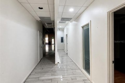 Immobilier commercial à louer à Lake Wales, Floride: 247.86 m2 № 2424432 - photo 11