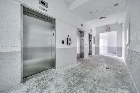 Copropriété à vendre à North Miami, Floride: 2 chambres, 148.92 m2 № 1874248 - photo 28