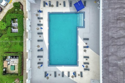 Copropriété à vendre à North Miami, Floride: 2 chambres, 148.92 m2 № 1874248 - photo 21