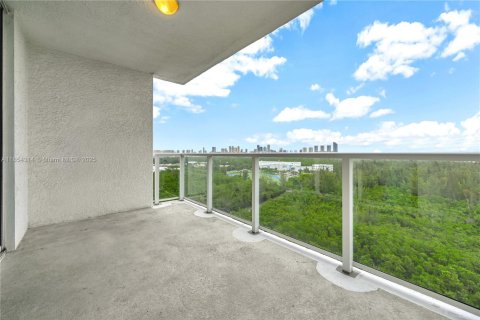 Copropriété à vendre à North Miami, Floride: 2 chambres, 148.92 m2 № 1874248 - photo 19